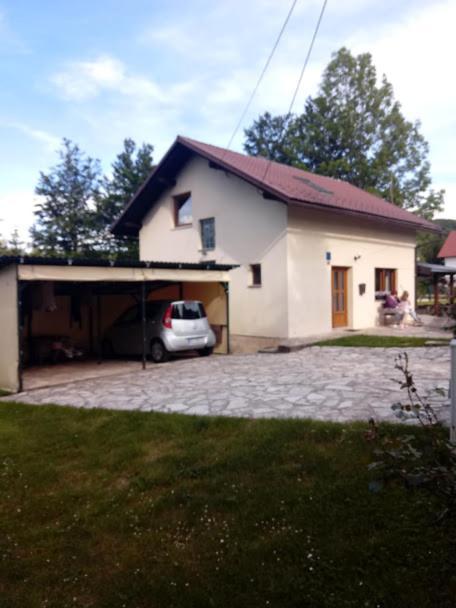 Guesthouse Marton Jezerce Exteriér fotografie