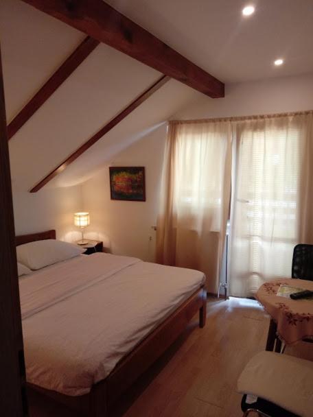 Guesthouse Marton Jezerce Exteriér fotografie