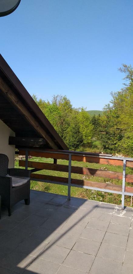 Guesthouse Marton Jezerce Exteriér fotografie